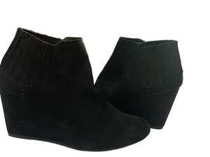 Dolcetta Kimmy Size 6.5M Black Suede Wedge Ankle Boots Booties